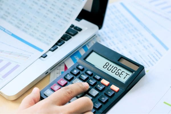 using a calculator to budget