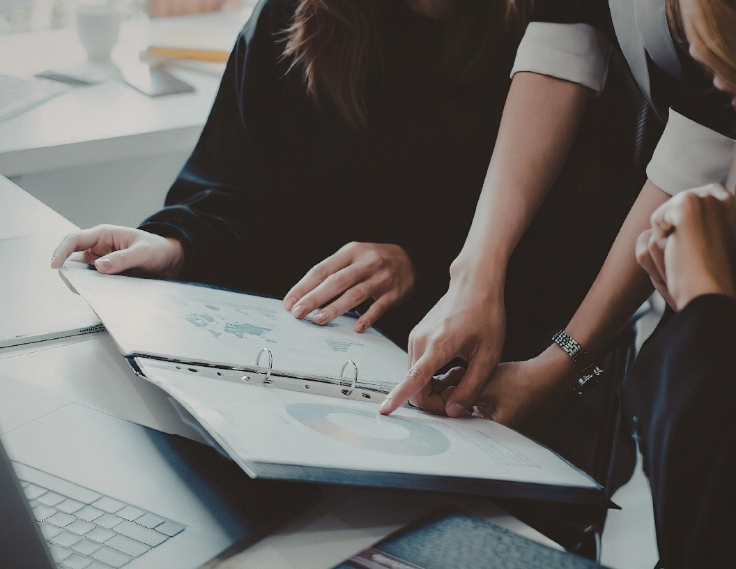 professionals in a relaxed working conversation